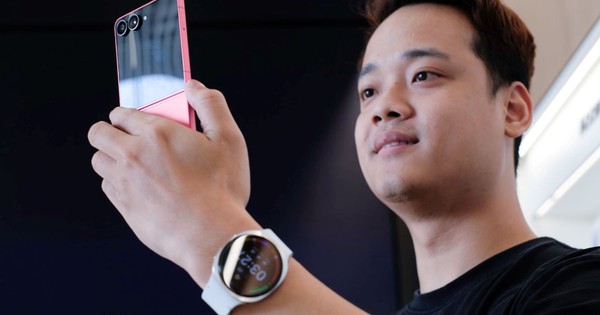 Galaxy Z Fold7 & Z Flip7 khiến người dùng lần đầu 'rời bỏ' điện thoại phẳng không hối tiếc