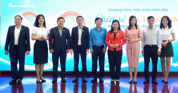 Sacombank tiếp nối hành trình "Chia sẻ từ trái tim" 2025