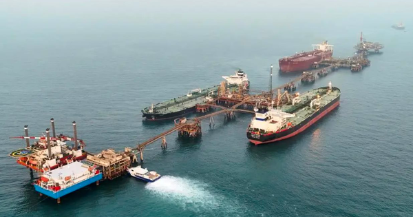 Vừa bị Ấn Độ 'quay lưng', Nga lập tức mạnh tay hạ giá dầu cho 'khách sộp' mới là quốc gia đang mua hơn 11 triệu thùng/ngày