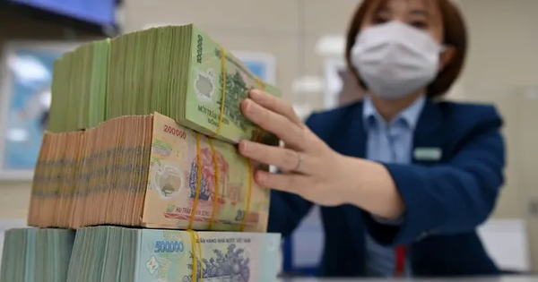 Ngân hàng bứt tốc cho vay, thị trường bất động sản - chứng khoán “hút” vốn