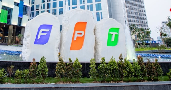 Chuyện gì đây: FPT lập 2 kỷ lục trong một ngày