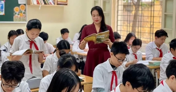 'Lương giáo viên gấp 2-3 lần mặt bằng chung cũng không có gì quá đáng'