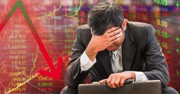 Khối ngoại bán ròng đột biến hơn 2.400 tỷ đồng phiên VN-Index vượt mốc 1.640 điểm, "xả" hàng loạt cổ phiếu Bluechips