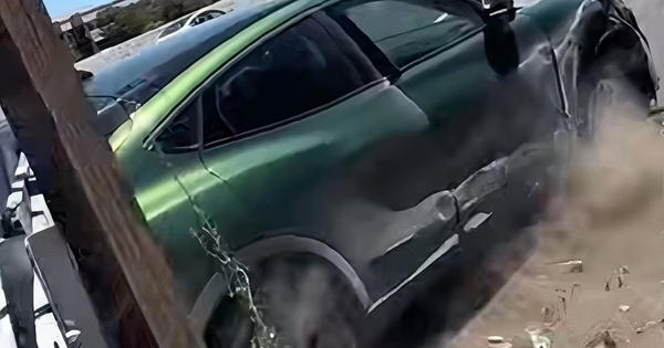 Sự thật video 7 triệu người xem xe điện Ford Mustang mất lái, gây tai nạn kinh hoàng