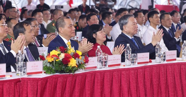 Ngày 19/8 lịch sử: Việt Nam bùng nổ siêu dự án 1,28 triệu tỷ đồng, Vingroup lập kỳ tích