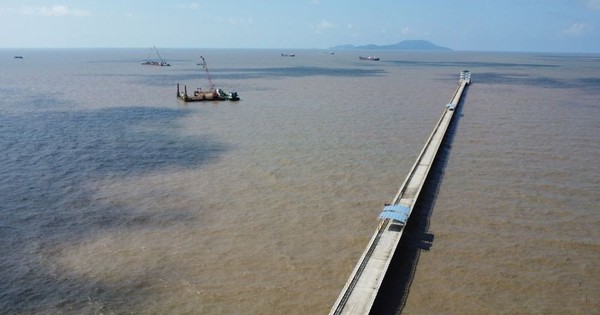 Tin vui với tỉnh Cà Mau: Hàng loạt dự án lớn đồng loạt khởi công, từ cầu vượt biển dài nhất Việt Nam đến cảng 15.000 tỷ đồng