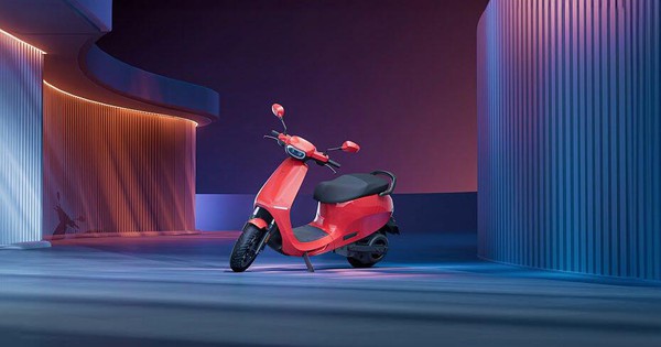 Xe máy điện phong cách cổ điển, màu sắc đẹp mê, trang bị ngang Honda SH