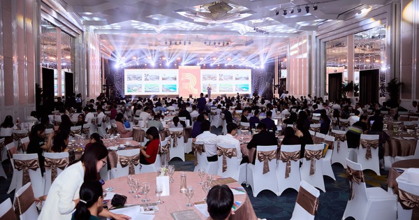 Gần 1000 khách hàng “tranh nhau” 300 căn hộ view biển tại Regal Residence Đồng Hới