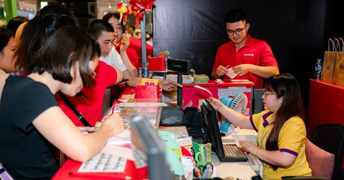 Độc đắc xổ số Lotto 5/35 vượt 12 tỉ đồng, người chơi mua vé chờ chia giải