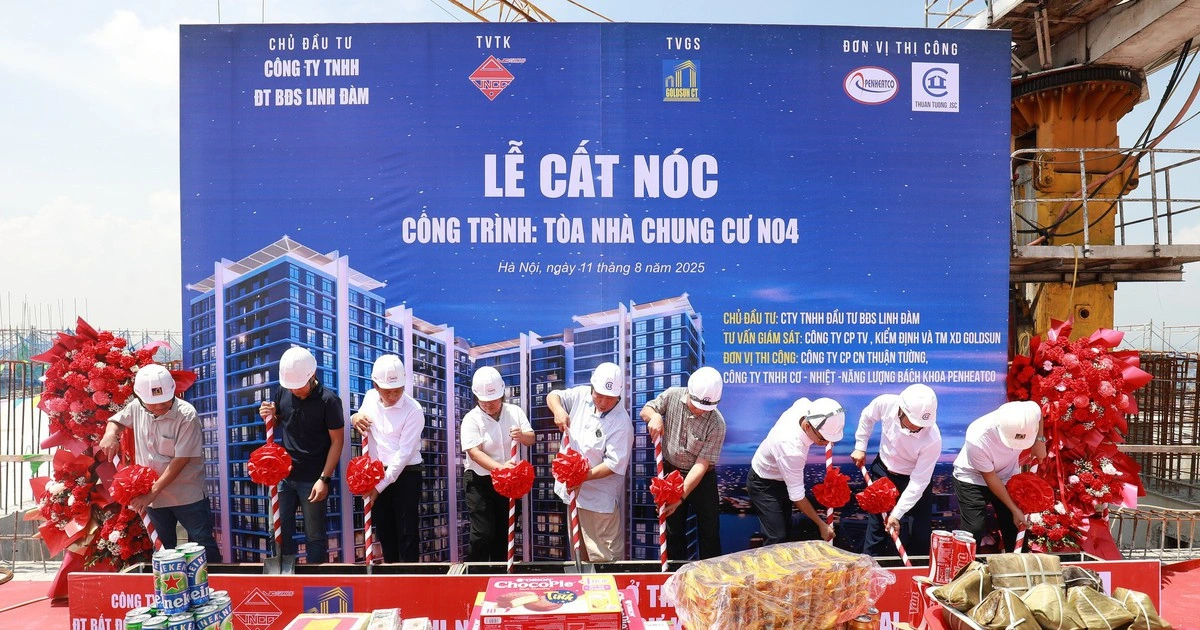Chính thức cất nóc tòa căn hộ đầu tiên dự án Hanoi Melody Residences