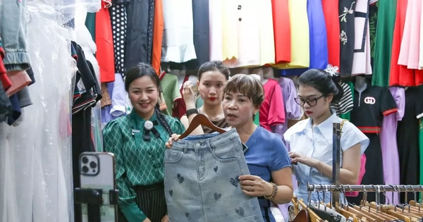 Doanh thu bao nhiêu thì phải đóng thuế?