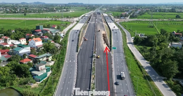 Hình hài nút giao 2 tầng cao tốc Bắc Nam qua Ninh Bình chuẩn bị thông xe