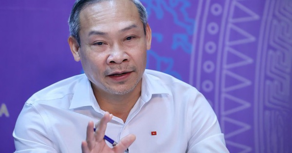 TS Phan Đức Hiếu: EVN nên thông báo ngay khi tiền điện đột biến, không nên đợi đến cuối tháng
