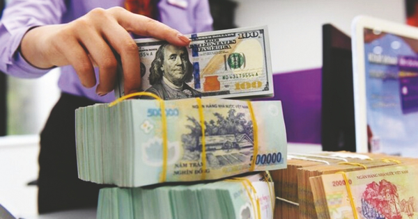 Vì sao tỷ giá USD và lãi suất tiết kiệm chịu áp lực tăng?