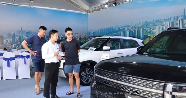 Hàng loạt phân khúc ô tô giảm doanh số khi bước vào tháng Ngâu