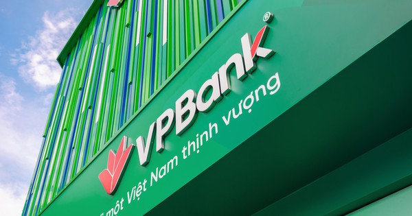 VPBank sẽ bán gần 10% vốn tại Công ty bảo hiểm OPES cho VPBankS, Chủ tịch Ngô Chí Dũng được toàn quyền quyết định giá mua bán