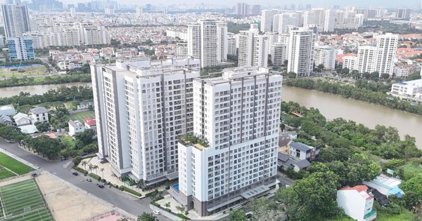 Nghịch lý thị trường căn hộ
