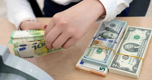 Cha qua đời, gia đình phải nộp 10 tỷ USD thuế thừa kế