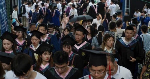 Thanh niên Trung Quốc chọn học nghề nhiều chưa từng có, bằng cấp bão hòa không thể đảm bảo thu nhập