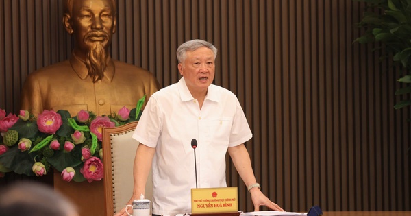 Phó Thủ tướng Thường trực chỉ đạo "đưa nguồn lực hàng triệu tỉ đồng vào nền kinh tế"