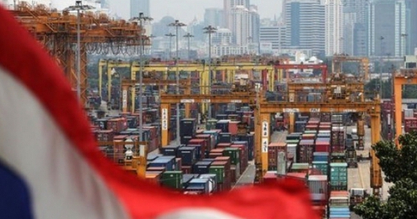 Vượt USD, một đồng tiền tăng mạnh ảnh hưởng tới ngành kinh tế chủ lực của Thái Lan