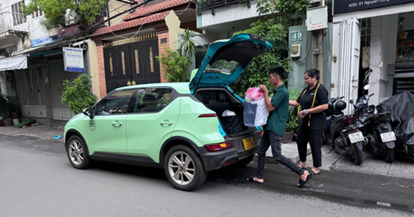 Ứng dụng gọi xe tăng tốc "điện hóa"