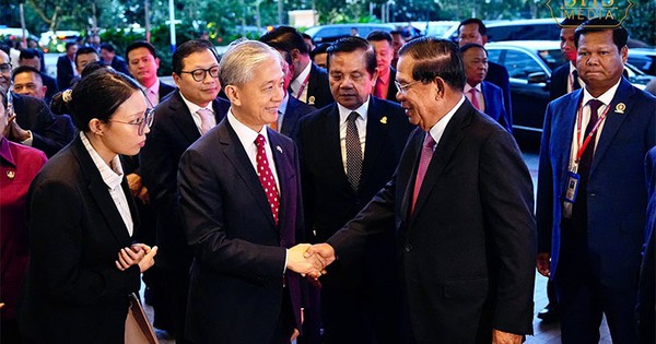 ‘Tình hữu nghị sắt thép’ lên ngôi: Ông Hun Sen tuyên bố bắt tay Trung Quốc phát triển 'Hợp tác Kim cương'