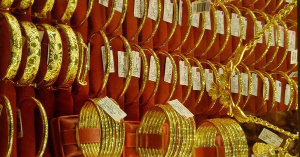 Sáng 11/9: Giá vàng nhẫn, vàng SJC tiếp tục lao dốc