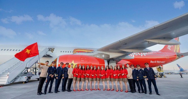 Vietjet đón tàu bay thân rộng mới, nâng đội bay lên 121 chiếc