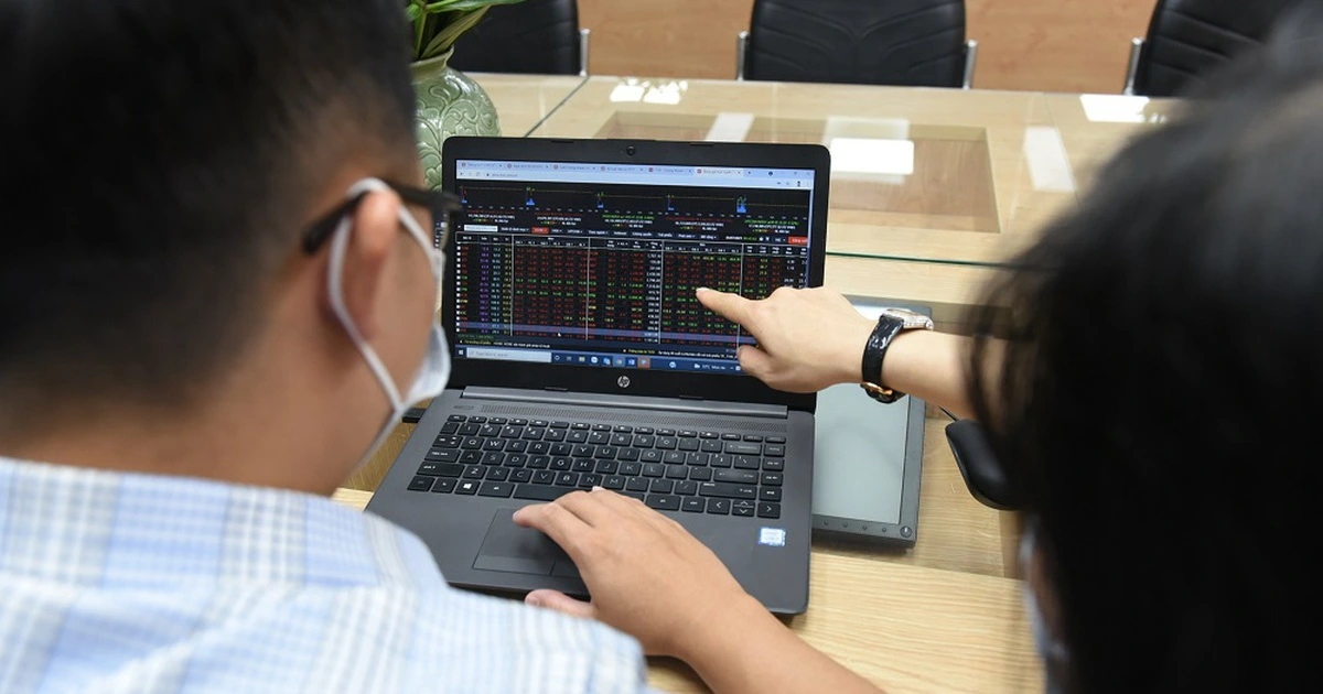 Nhà đầu tư mua bán chứng chỉ quỹ mở sẽ được miễn thuế thu nhập cá nhân