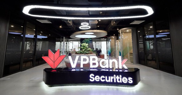Trước thềm IPO, VPBankS tổ chức hai roadshow tại Hà Nội và TP HCM