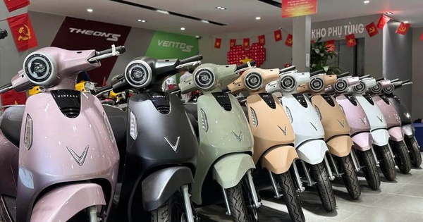 VinFast Evo Grand ồ ạt về đại lý: Cùng khoảng giá 20 triệu đồng, khác gì Evo200 mà nhiều người lăn tăn?