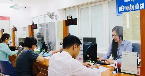 Người lao động thất nghiệp được hưởng trợ cấp gấp 5 lần lương tối thiếu