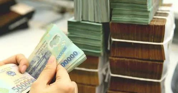 Thu ngân sách hơn 2 triệu tỷ đồng, vượt dự toán cả năm