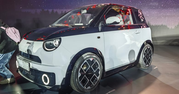 Wuling chính thức ra mắt mẫu xe điện 'anh em' của Mini EV: Giá khởi điểm chưa đến 150 triệu đồng, 1 lần sạc đi 220 km