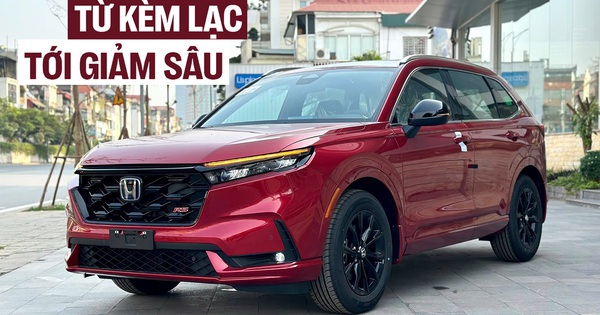 5 xe từng ‘kèm lạc’, bán chênh tại Việt Nam nay phải giảm giá mạnh kiếm khách: Đều là SUV phổ thông, có mẫu giảm tới cả trăm triệu đồng