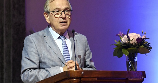 Cựu Thống đốc ngân hàng trung ương cũng bị lừa đảo qua mạng, tài khoản ngân hàng mất hơn 40.000 euro