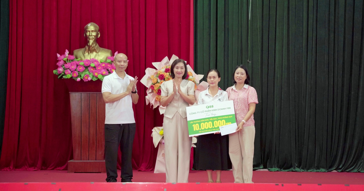 Chuyến xe tử tế F88 mang 42 tấn hàng cứu trợ về ‘rốn bão’ Bắc Trung bộ