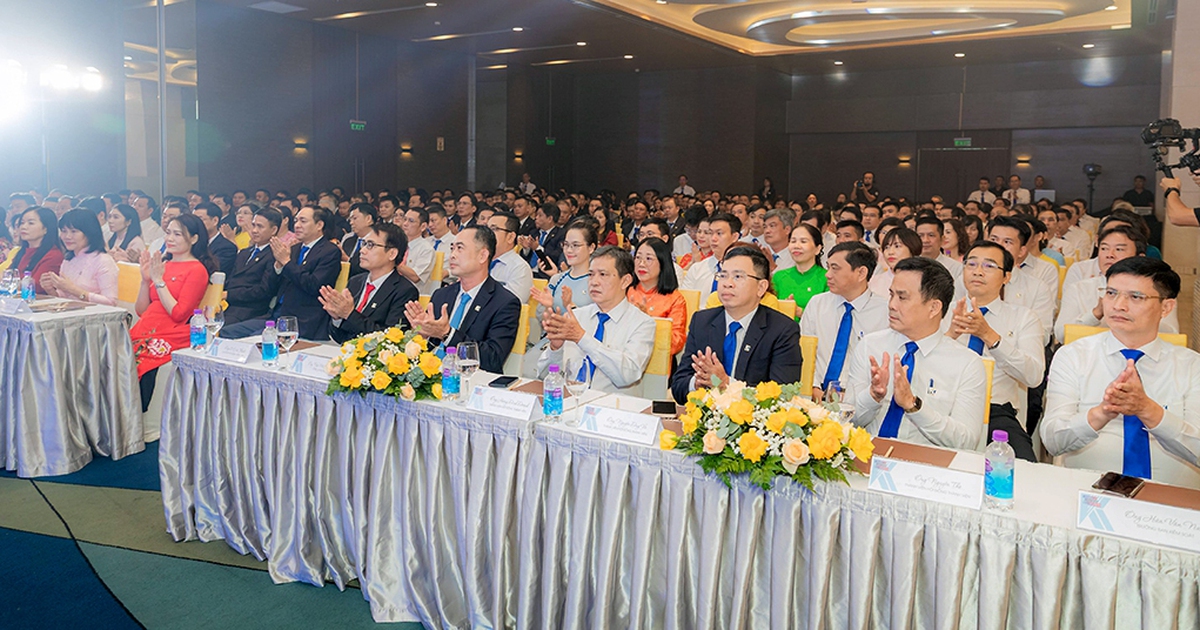 Khatoco tôn vinh và tri ân người lao động nhân dịp kỷ niệm 42 năm thành lập