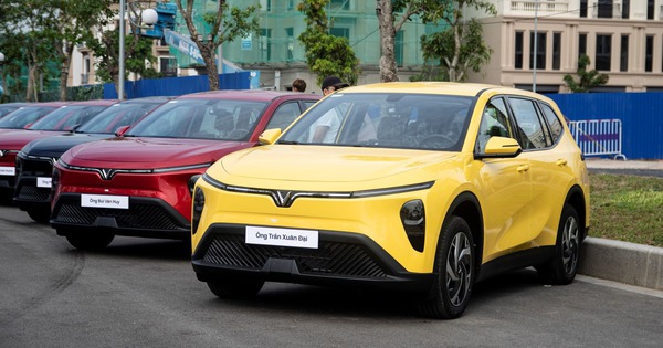 Nhìn doanh số của Limo Green - Xpander và Veloz có cảm thấy sợ?