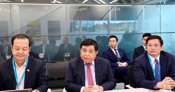 Gặp lãnh đạo DN cung cấp hàng cho Apple, Samsung, Nvidia..., Phó Thủ tướng đề nghị mở trung tâm tại HN