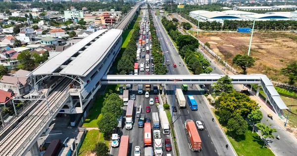 Vị trí 8 thang máy được lắp tại 7 cầu vượt bộ hành ga metro số 1