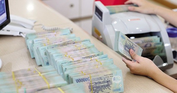 Lãi suất tiền gửi tiết kiệm tháng 11/2025: Nhích tăng nhẹ nhưng vẫn duy trì ở mức thấp