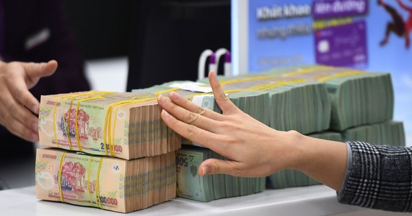 Vì sao lãi suất tiết kiệm ngân hàng tăng trở lại?