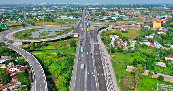 Loạt hạ tầng trọng điểm tại khu Tây sắp về đích: Đường vào trung tâm TP.HCM ngày càng “rộng lối”