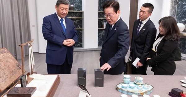 Món quà Chủ tịch Trung Quốc Tập Cận Bình vừa tặng Tổng thống Hàn Quốc có gì đặc biệt?