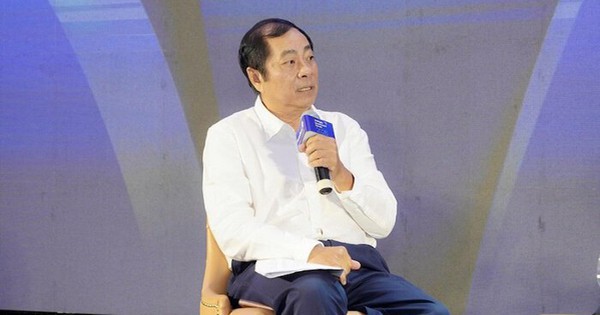 TS. Đinh Thế Hiển: Việc ngân hàng sẵn sàng cho vay đặt cọc bất động sản cho thấy tín dụng đã đi vào lướt sóng quá lớn
