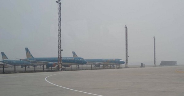 Thông tin khẩn về 5 sân bay ngay trước khi bão số 13 Kalmaegi đổ bộ