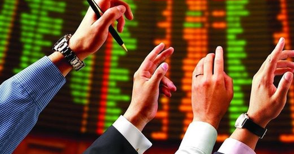 Một mã chứng khoán bị tự doanh CTCK bán ròng đột biến trăm tỷ trong phiên 6/11