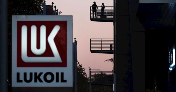 Tập đoàn năng lượng lớn thứ 2 Nga rơi vào khủng hoảng: Thanh lý 20 tỷ USD tài sản ở nước ngoài nhưng không ai mua, loạt nước châu Âu từng 'thân thiết' nay đều quay lưng